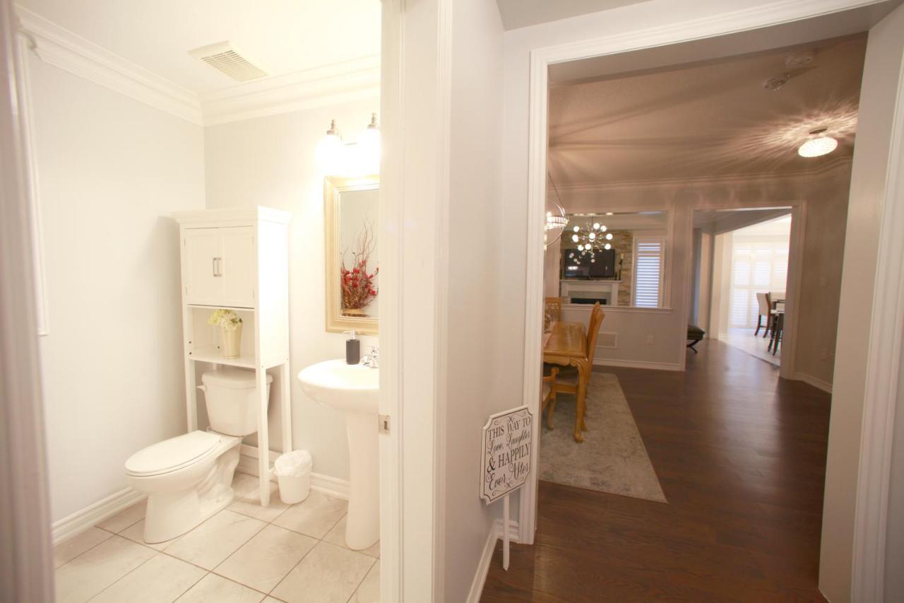 Beautiful 4 Bedroom Upper Unit Of Home, No Shared Spaces Georgetown Bagian luar foto