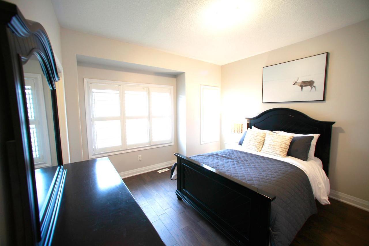 Beautiful 4 Bedroom Upper Unit Of Home, No Shared Spaces Georgetown Bagian luar foto